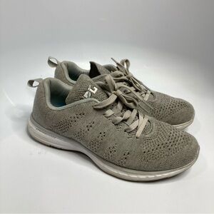 APL Techloom pro sneakers size 9.5